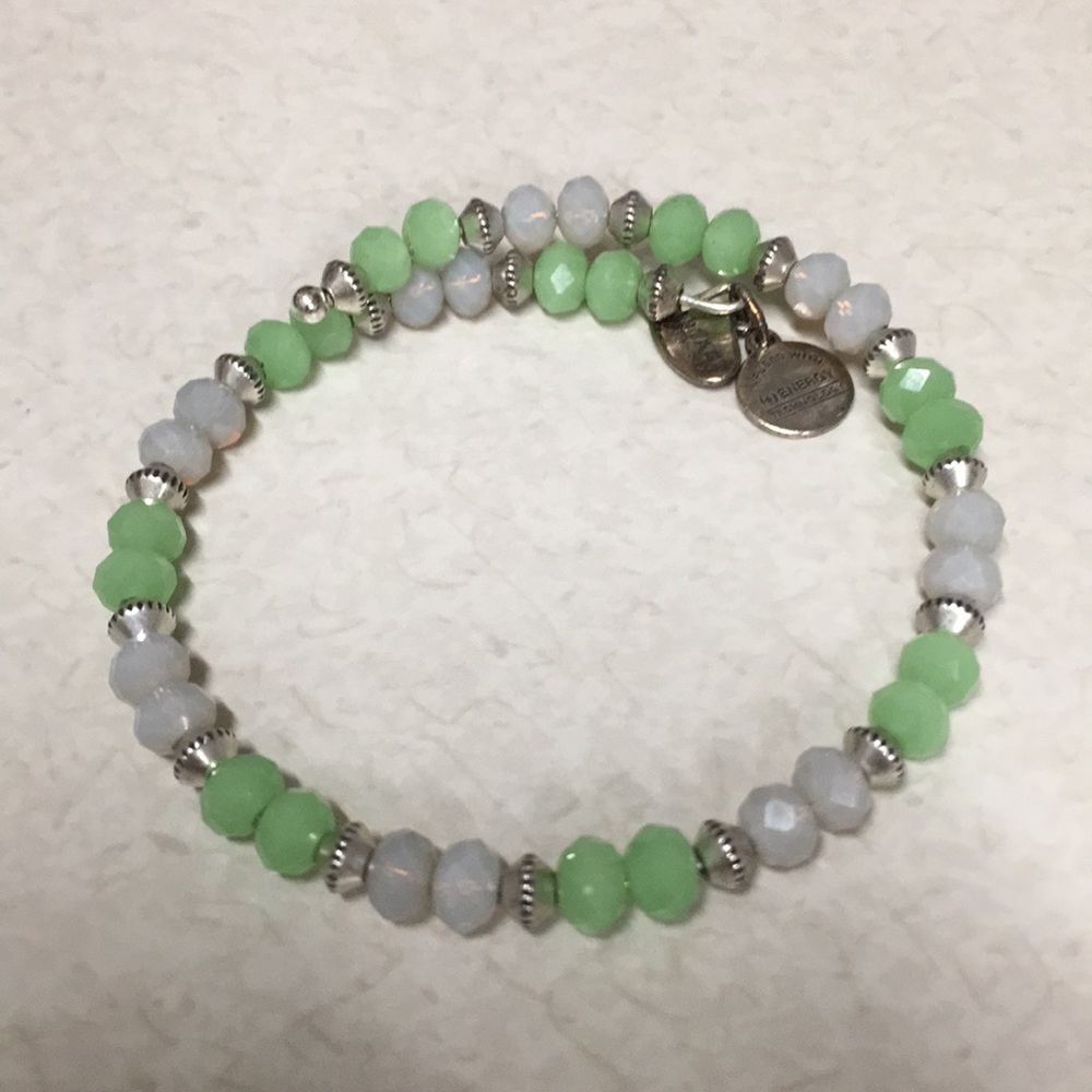 Alex and Ani Bracelet 💚